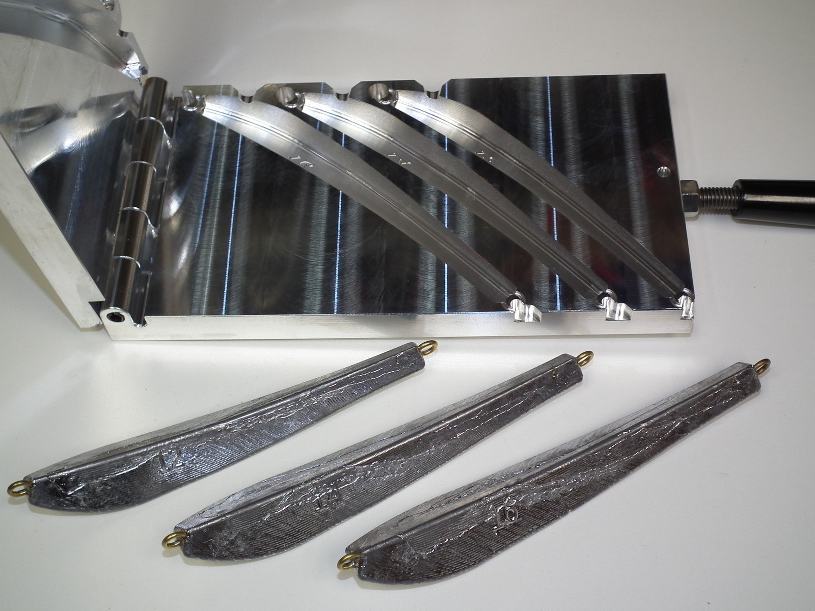 Saltwater Cod Jig mold 12, 14, 16oz CNC Aluminum