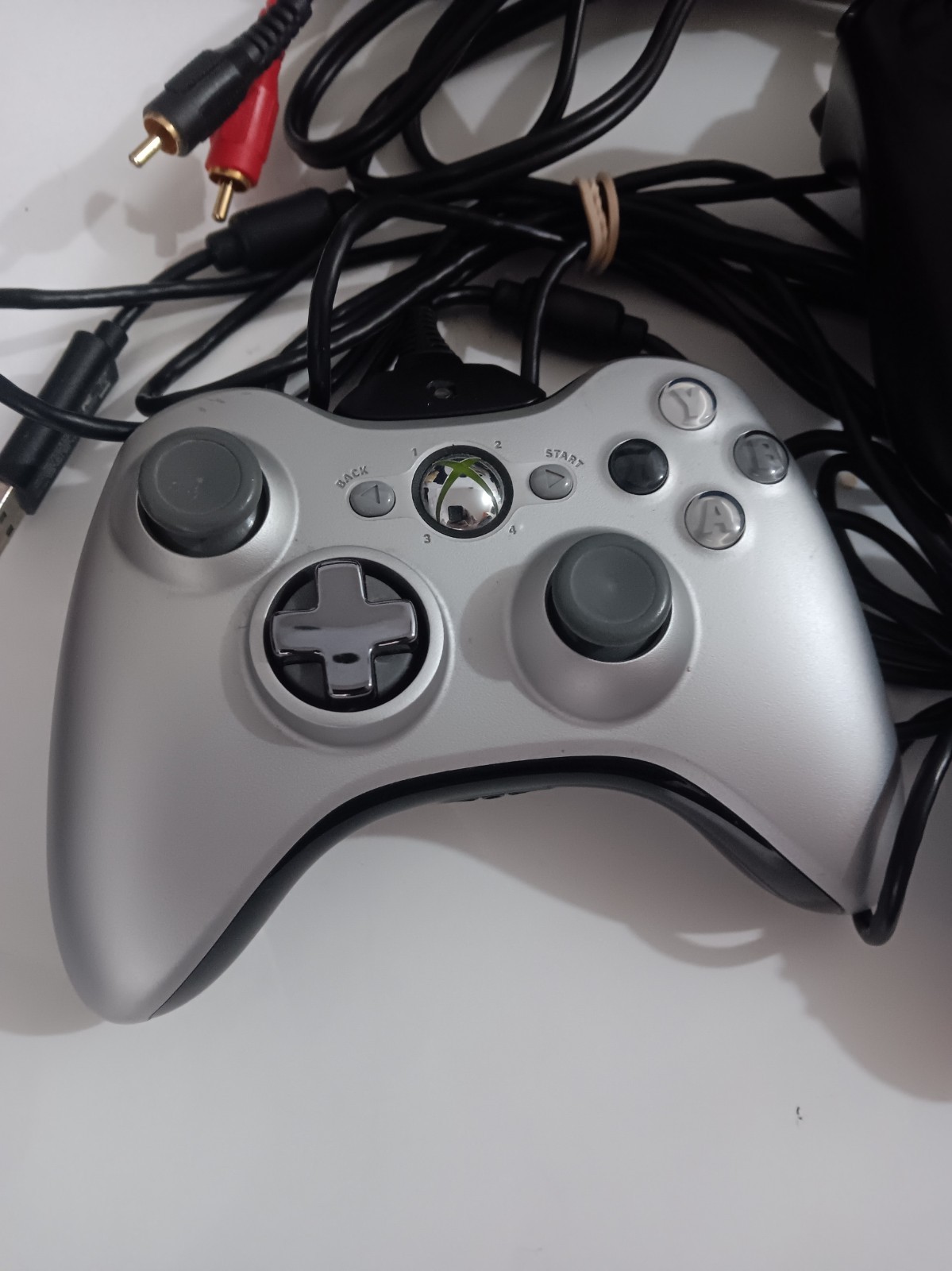 XBox 360 With 3 Controllers & 4 Games & Wires Nice Condition