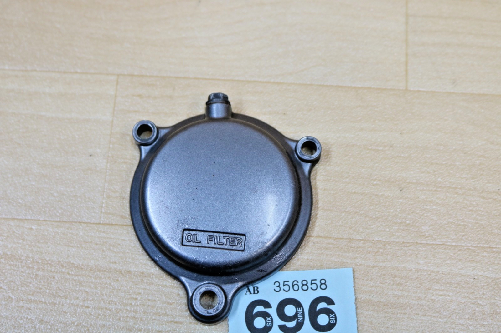 Yamaha MT 03 660 Oil Filter Cover Case  Oem   2006 - 2014 22k miles