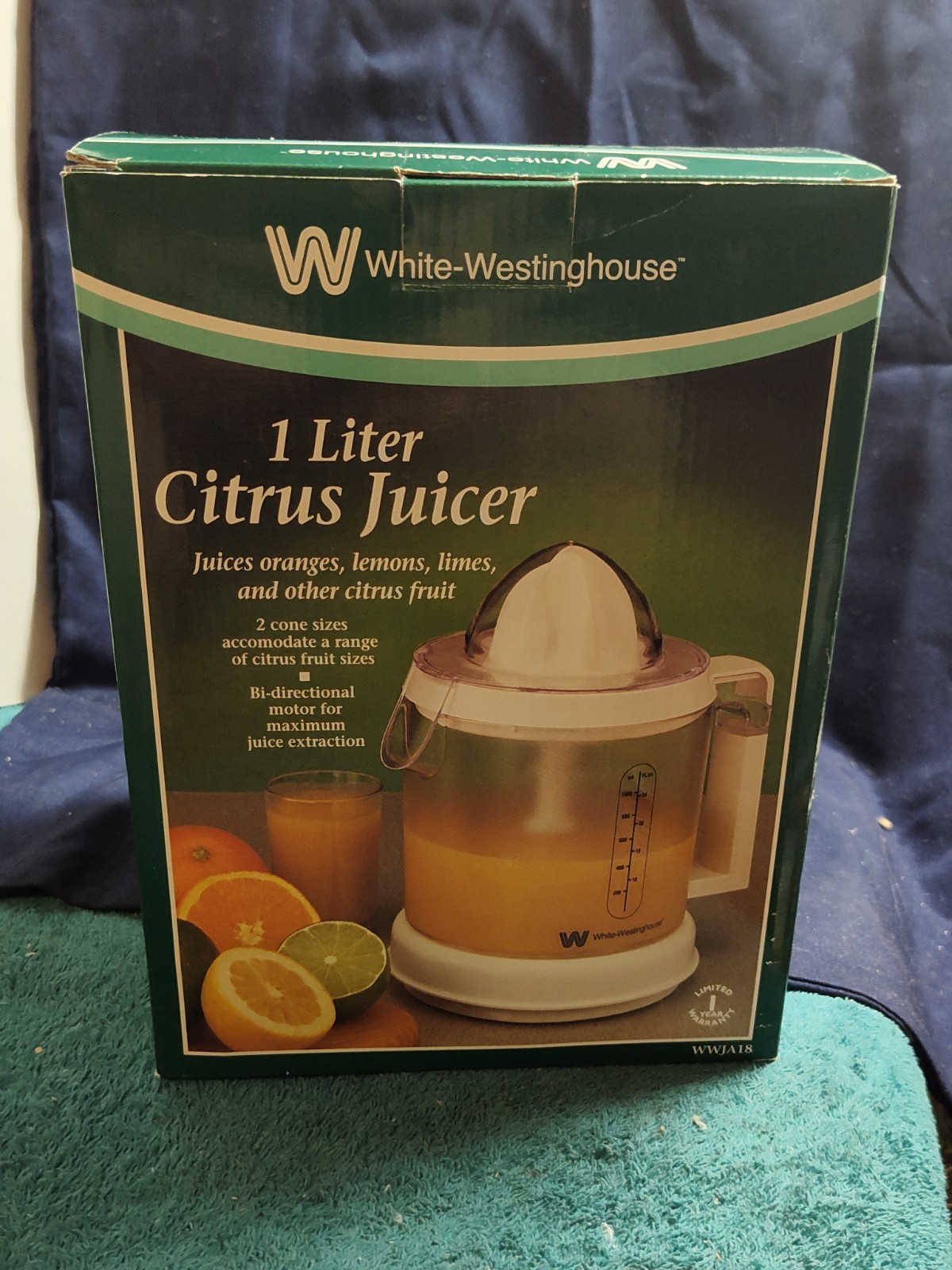 Citrus Juicer Electric White Westinghouse 1 Liter capacity, in original box