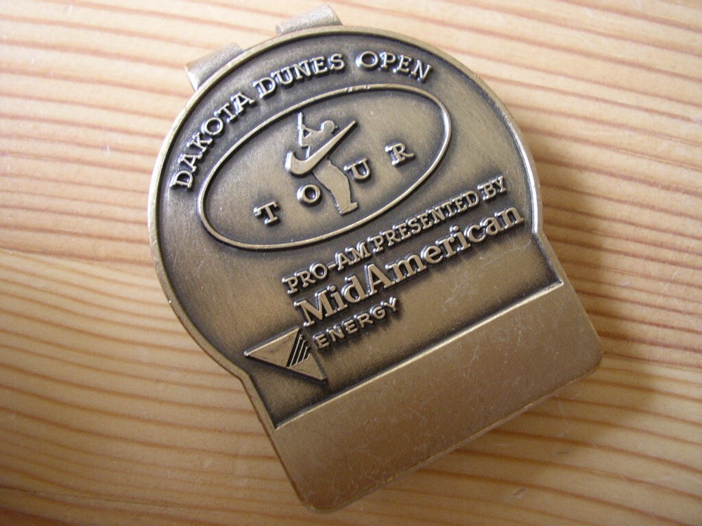 Nike TOUR DAKOTA DUNES Players TOUR ISSUED Clip/Badge SHIPS FREE w/ Buy It Now!