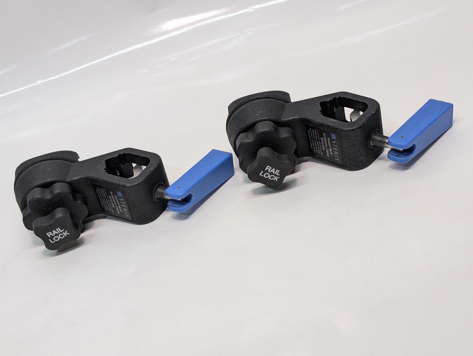 Steris Amsco BF43-000 Multi Accessory Clamp, OR Table Side Rail Lock Single Item
