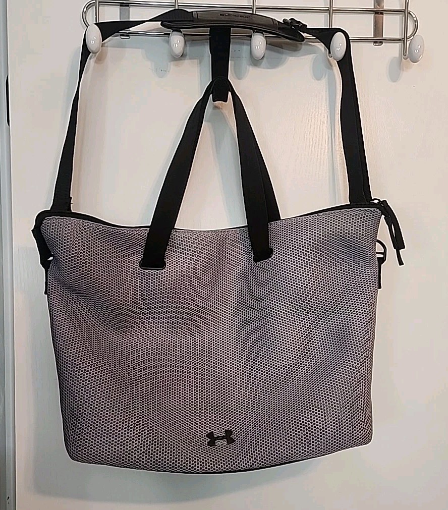 Under Armour Large Carryon Gray Bag Padded Adjustable Shoulder Crossbody Strap
