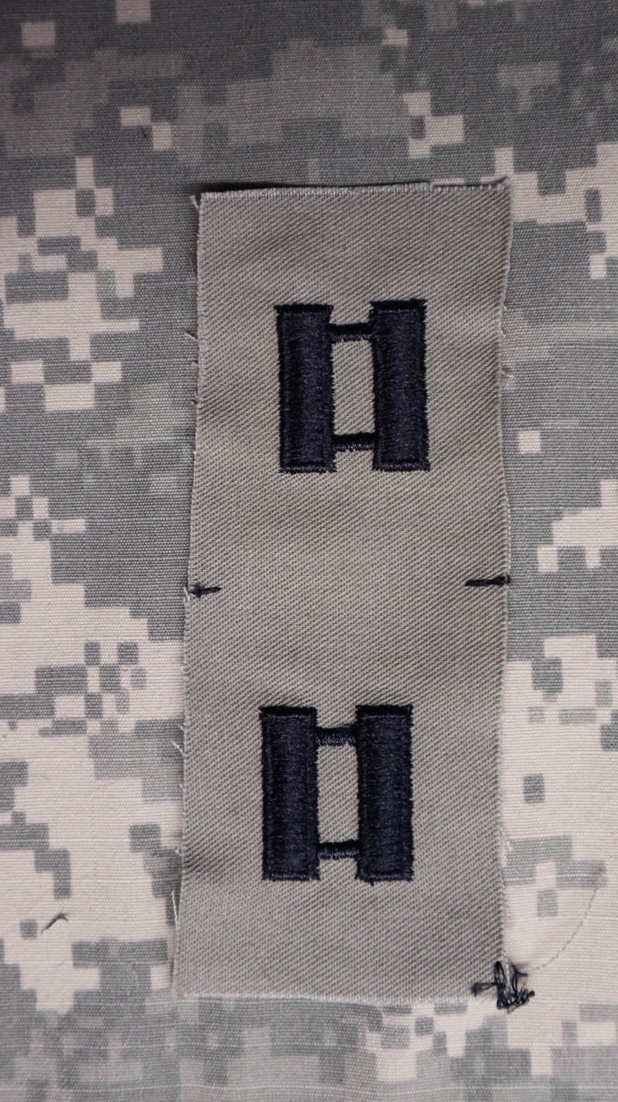 Brand New RARE US Air Force Captain CPT/O-3 Rank Sew-on ABU Obsolete