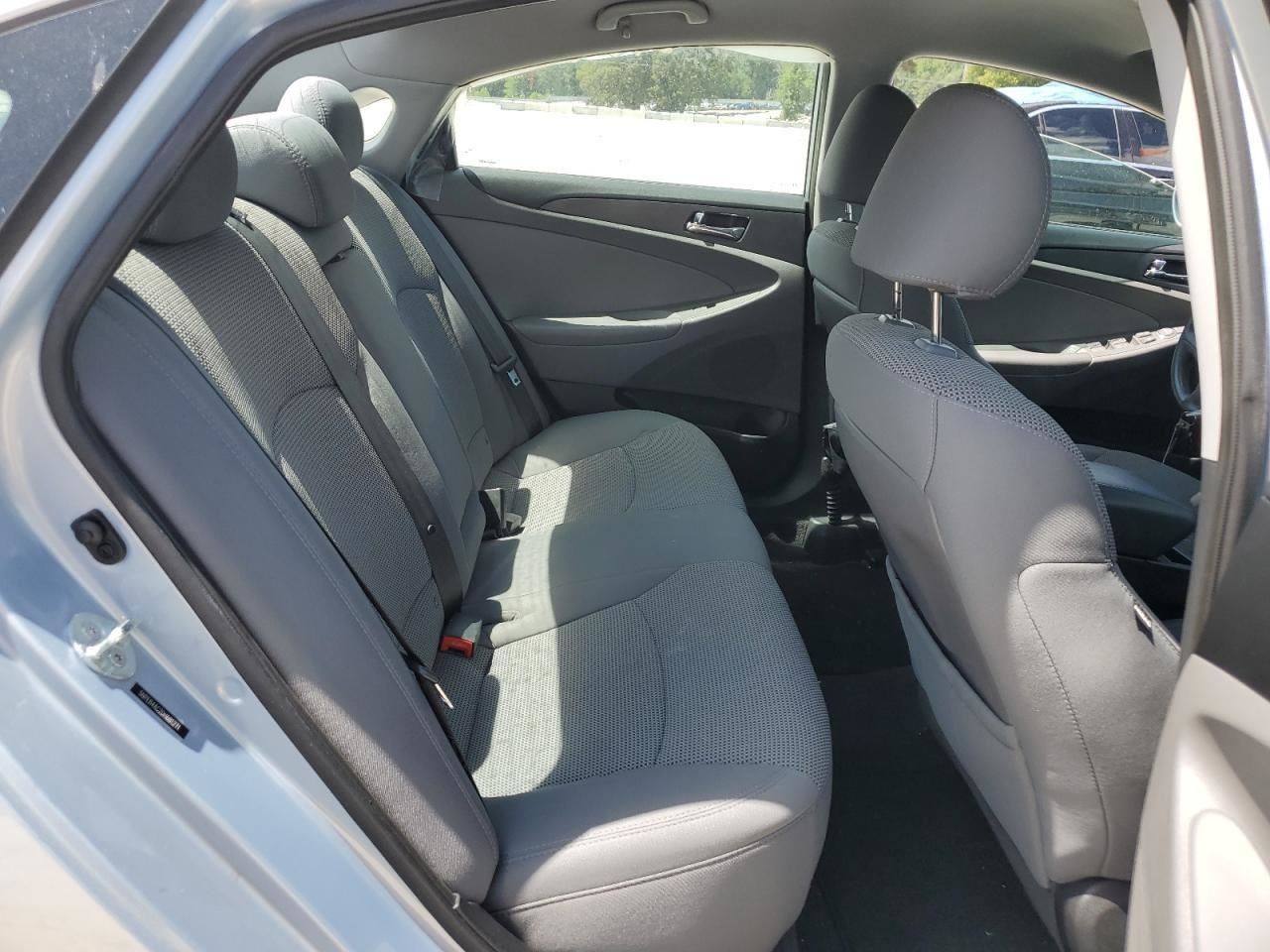 SONATA 2013 Glove Box 4747335