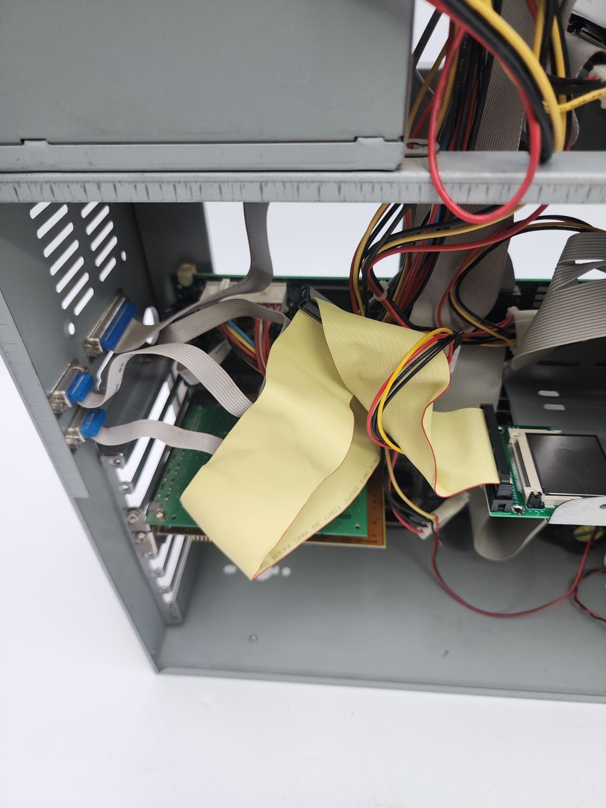 Vintage PC INTEL ADVANCED/AS (ATLANTIS) Pentium CPUSIS 6326 GPU 64MB RAM
