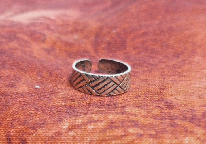 Sterling Silver Toe Ring 925 Adjustable Crosshatch Design- New Vintage