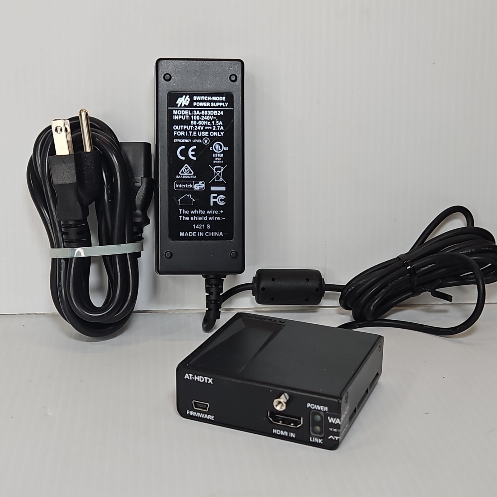 Atlona HDMI AT-HDTX-IR + Power Supply