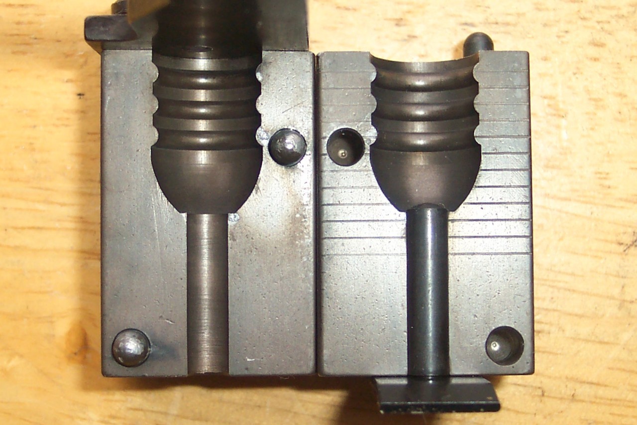 THOMPSON CENTER ARMS 50 CALIBER MAXI-HUNTER HOLLOW POINT T/C MOLD .54 MAXI-BALL