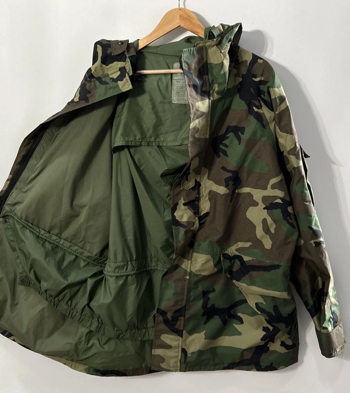 US Military Gore-Tex Tennier Woodland Camo Cold Weather Parka  Large L ECWCS