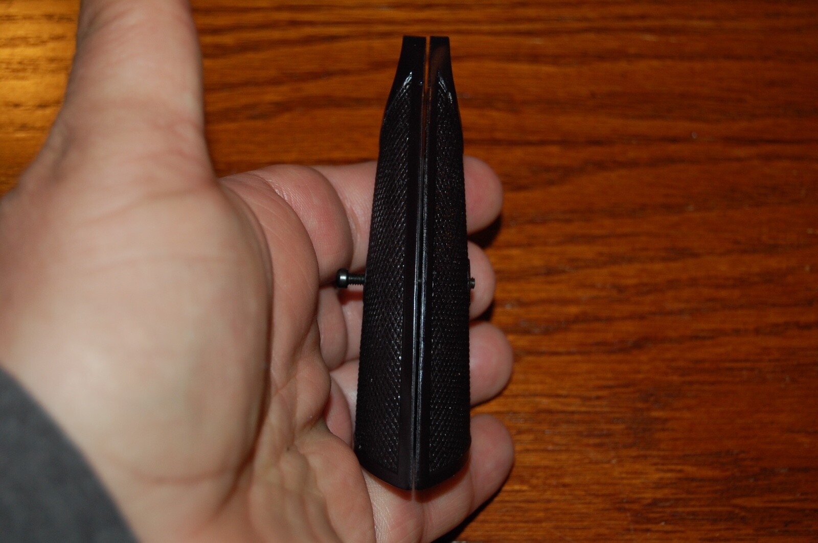 COLT NEW SERVICE GRIP REPRODUCTION