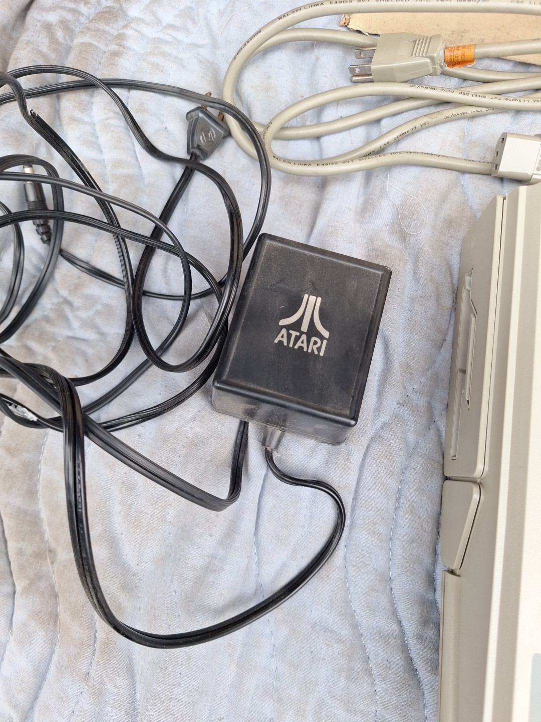 Vintage Atari 1040st With Box Untested