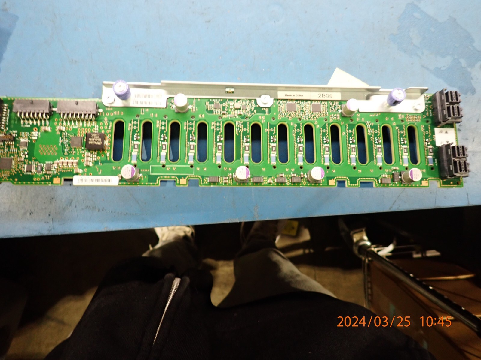 IBM 01DH345 12-Bay SAS SFF-3 Backplane 2B09 01DH343 Disk Drive Backplane