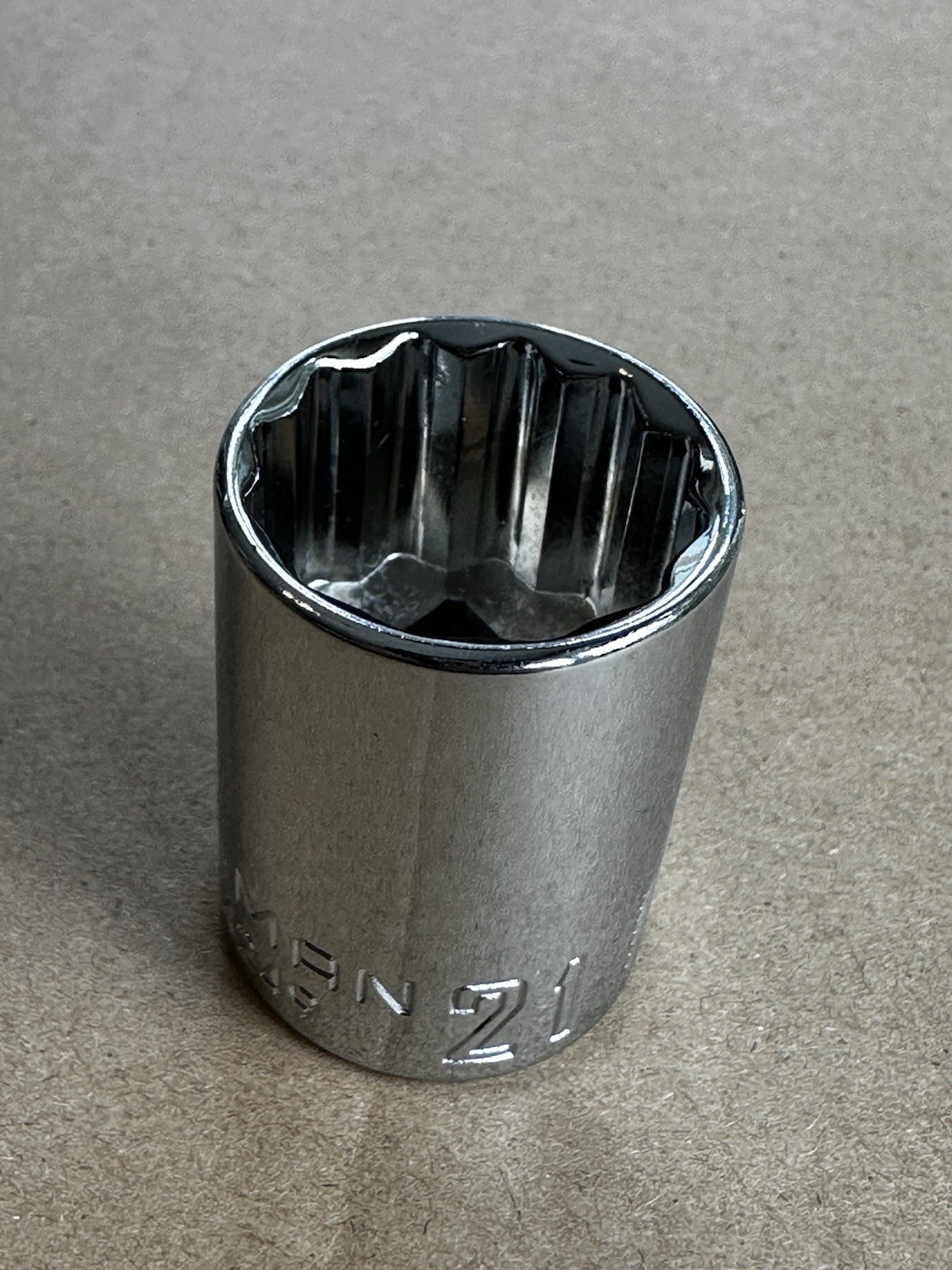 CRAFTSMAN Shallow Socket Metric  1/2" Drive 21mm 12 Point cmmt44249   21 MM 0625