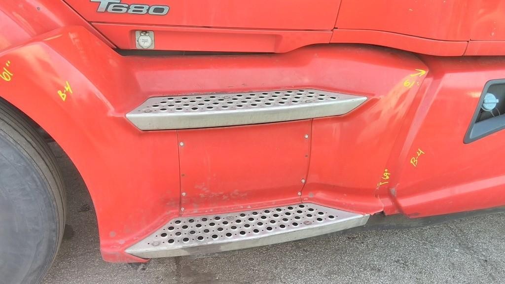 For 2017 KENWORTH T680 SIDE FAIRING Left ,  OH