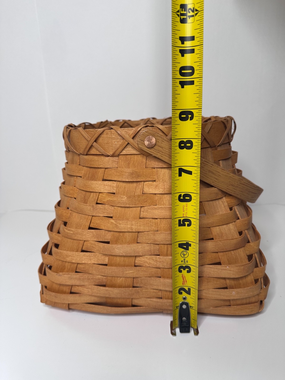 Workshops Egg Collector Amish Basket 9x9"