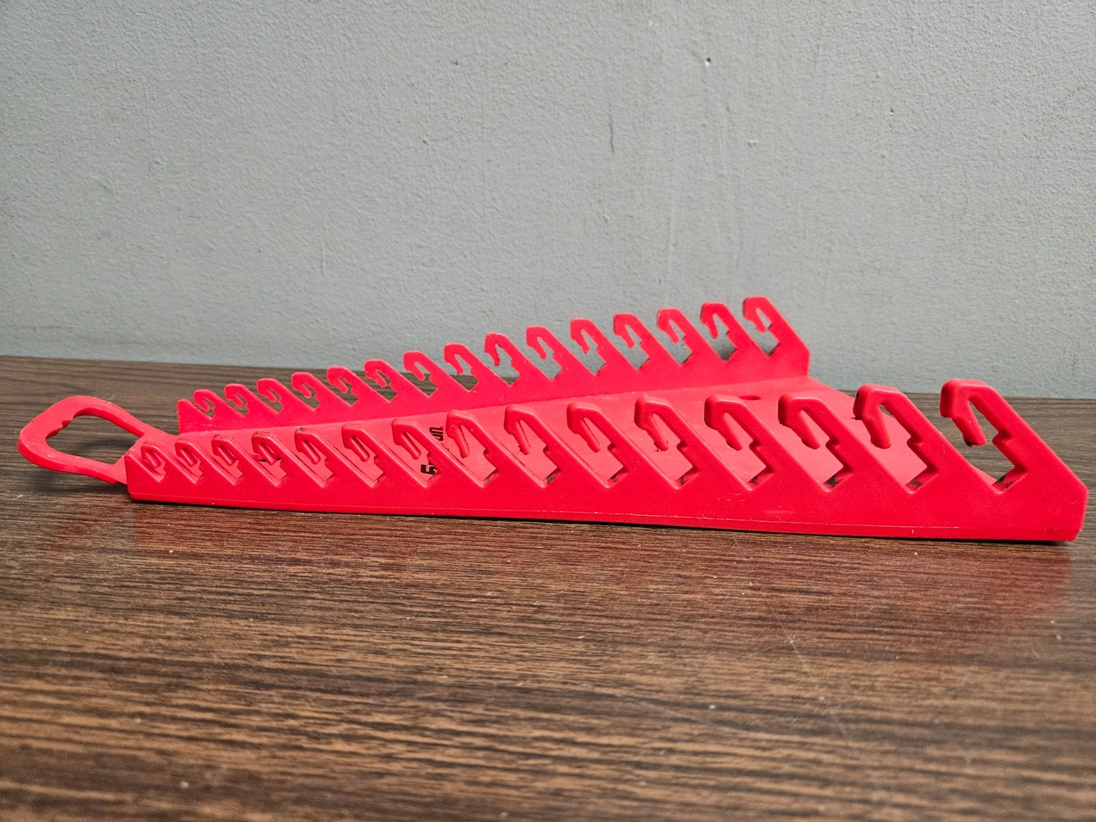 Snap-On Wrench Rack Set Holds 15 Each Red