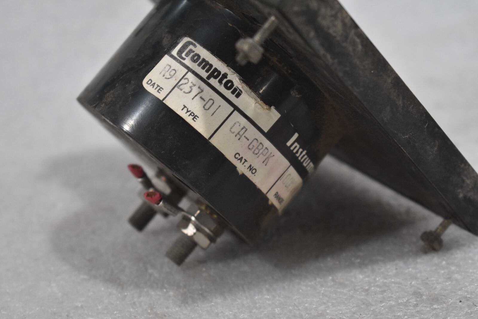 CROMPTON INSTRUMENTS CA-GBPK D.C. AMPERES VOLT METER, 100-0-100 SCALE