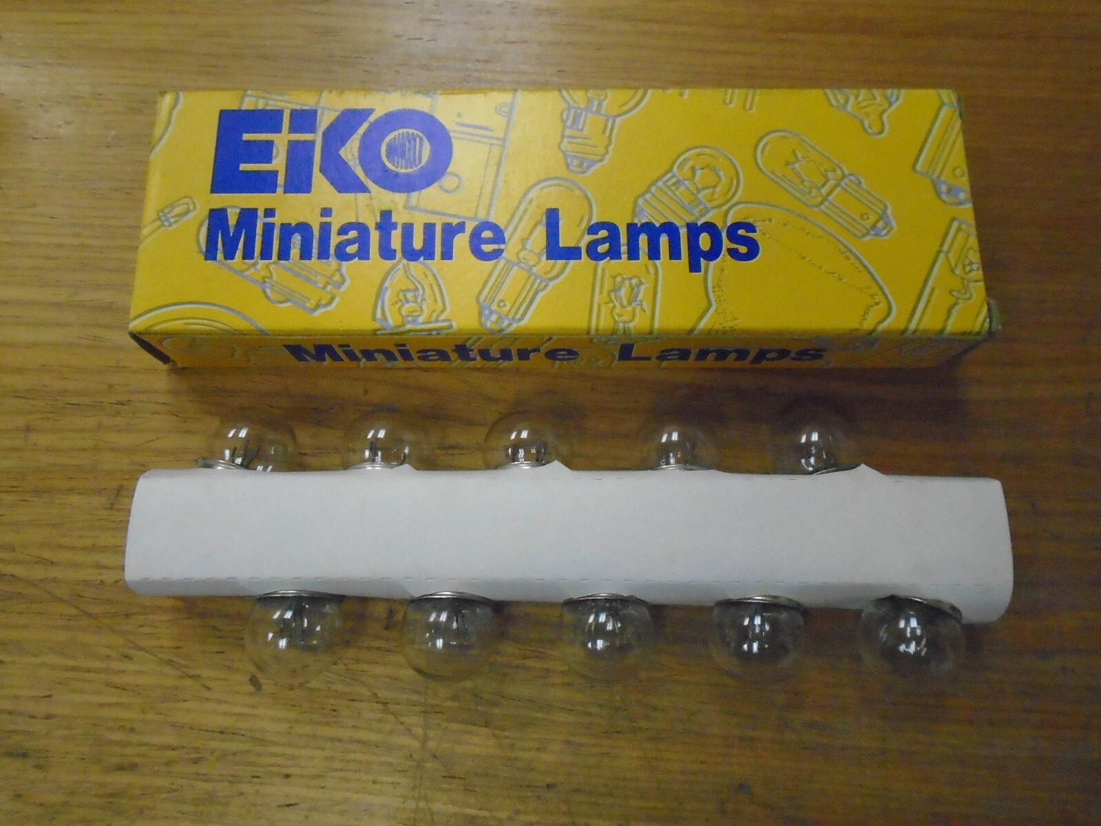 LOT OF 10 EIKO E-1251 24 VDC MINIATURE INCANDESCENT BULB NSN: 6240-00-019-0877