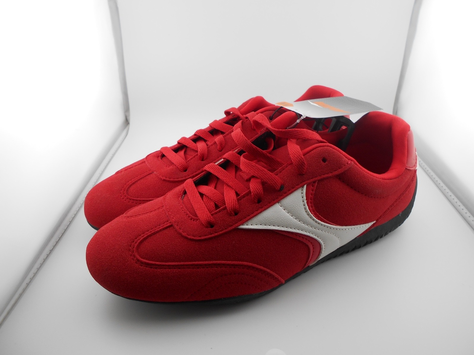 Avia Women's Faux Suede Athletic Lifestyle Sneakers Size 11 Lace-Up Red
