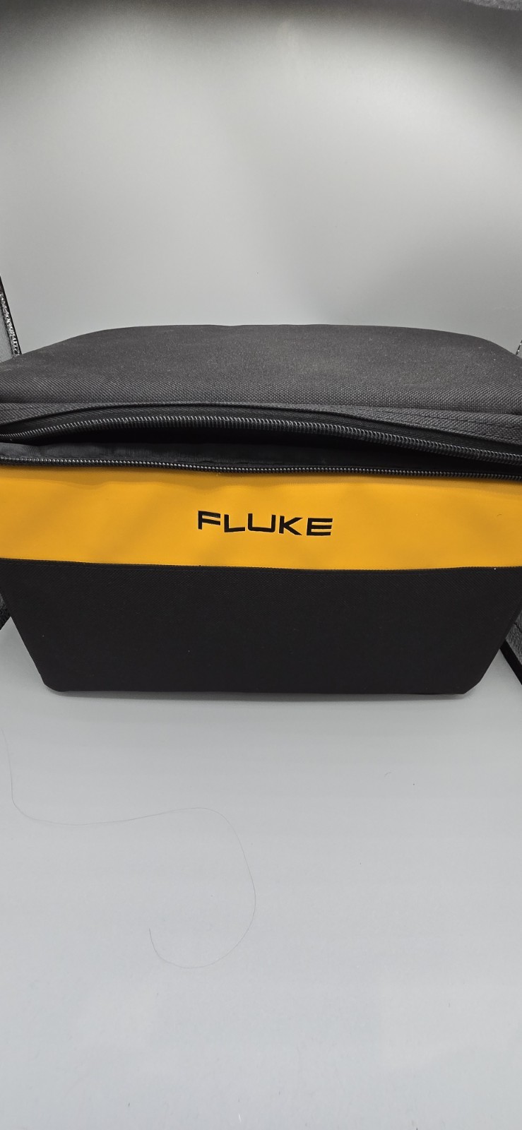 Fluke Ti401-PRO 60Hz 640 x 480 Infrared Thermal Imaging CameraCASE + ACCESORIES