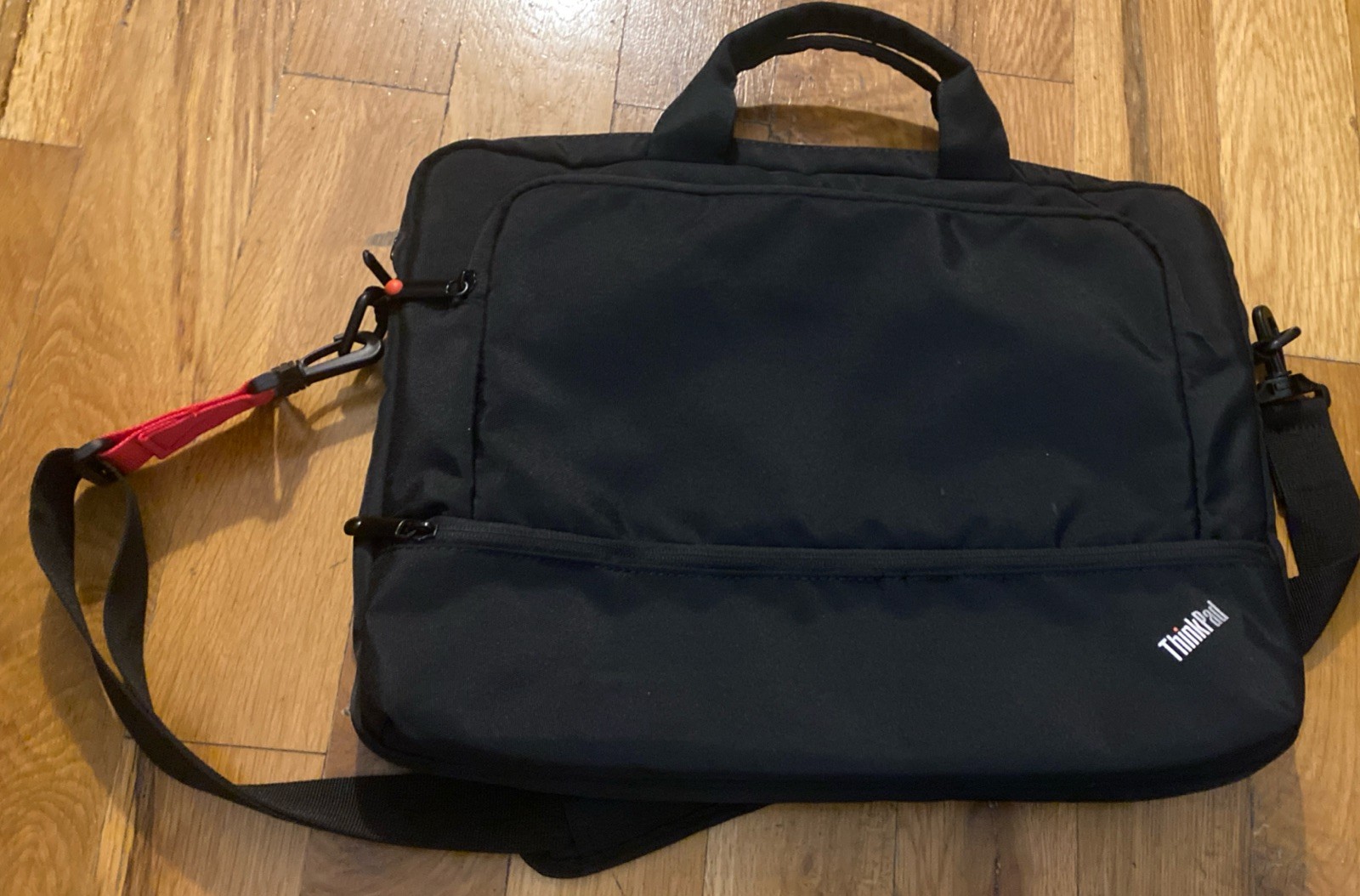 Lenovo ThinkPad Laptop Case Briefcase Messenger Bag Black Red Padded Shoulder