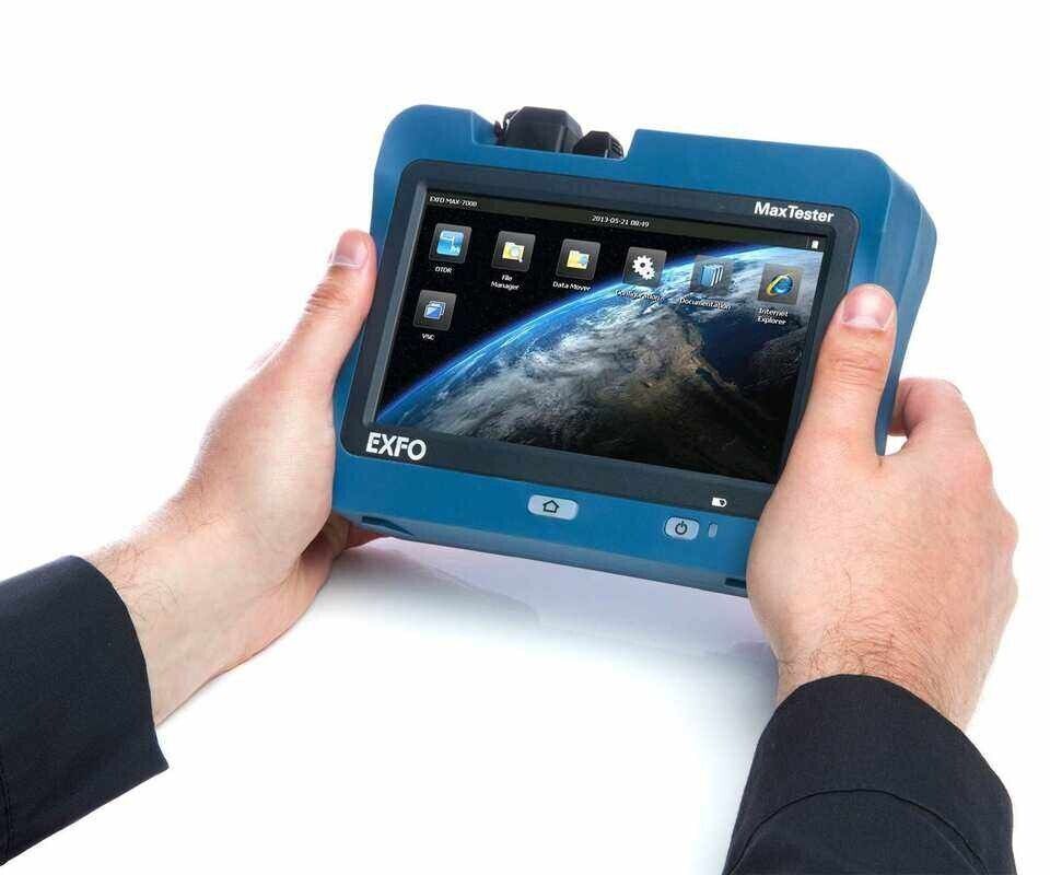 Original EXFO MAX-715B-M1, MaxTester SM Fiber OTDR, 1310/1550nm, APC/SC, UPC/FC
