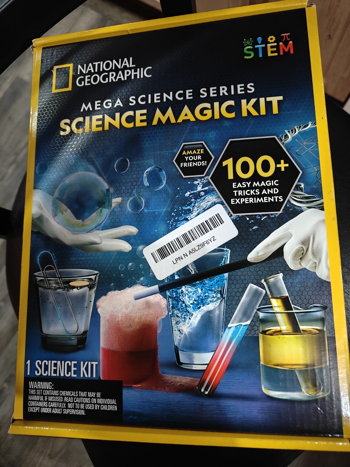 WN12-National Geographic Science Magic Kit Mega Science Series 100+ Magic Tricks
