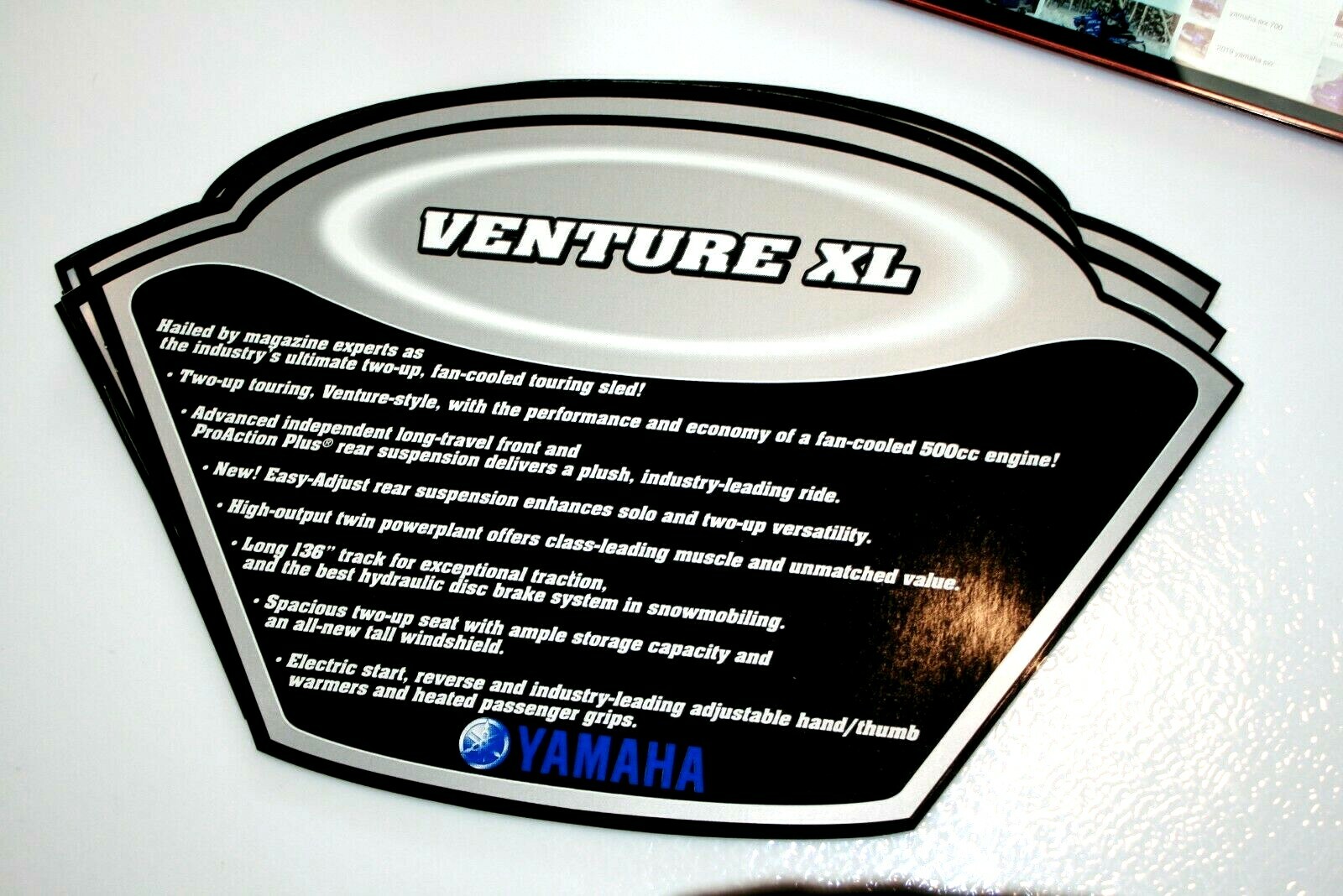 NOS YAMAHA DEALER SALES AID SNOWMOBILE WINDSHIELD 2000 VENTURE XL
