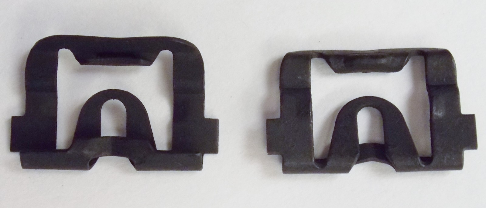70-81 CAMARO FIREBIRD REAR WINDOW GLASS MOLDING CLIPS SET FOR TRIM < NEW >
