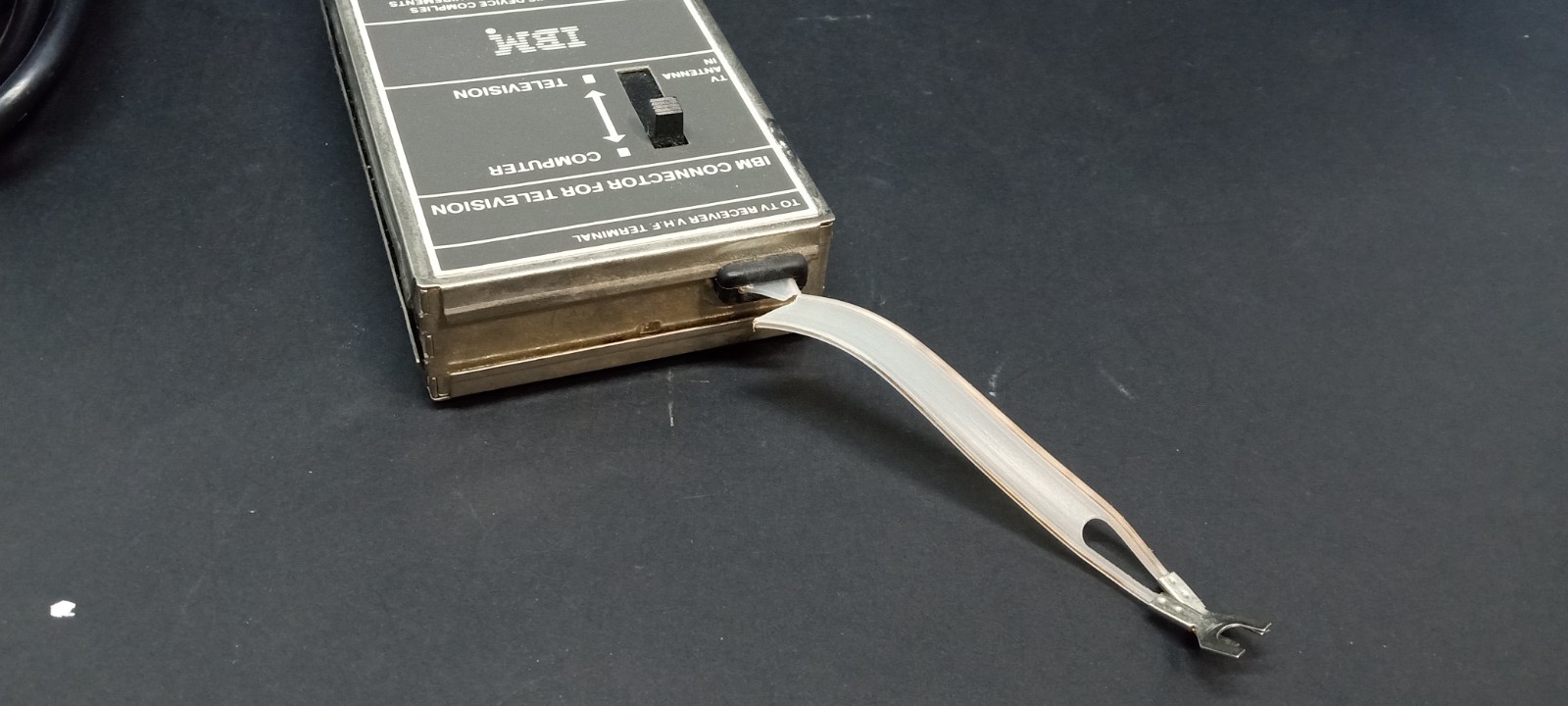 1983 IBM PC Jr 4860 Vintage Computer Turns on...LOOK