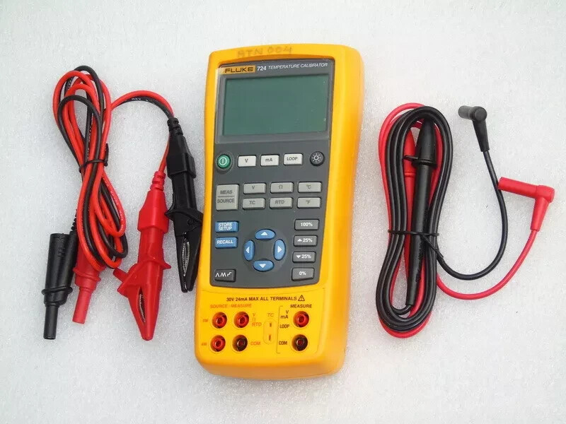 VGC FLUKE 724 TEMPERATURE MULTIFUNCTION PROCESS CALIBRATOR WITH BOX & PAPERS