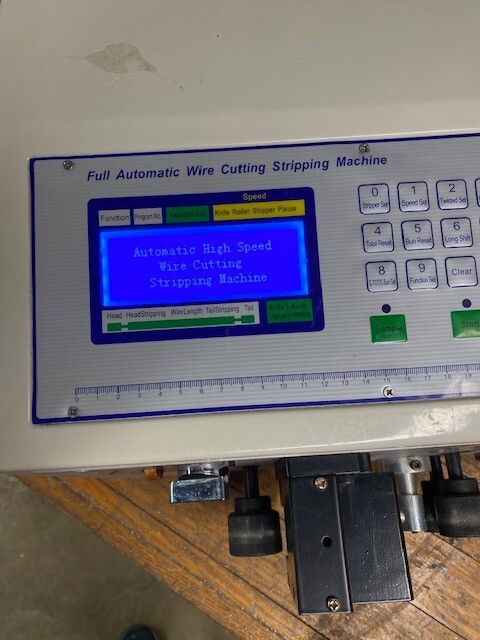 SWT Max2 Full-Automatic Computer Wire Stripping Machine