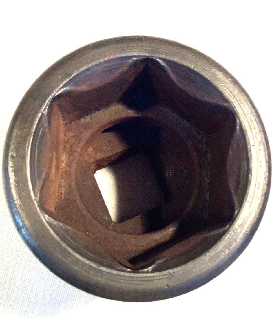 Williams 2-15/16" socket 1-1/2" drive used