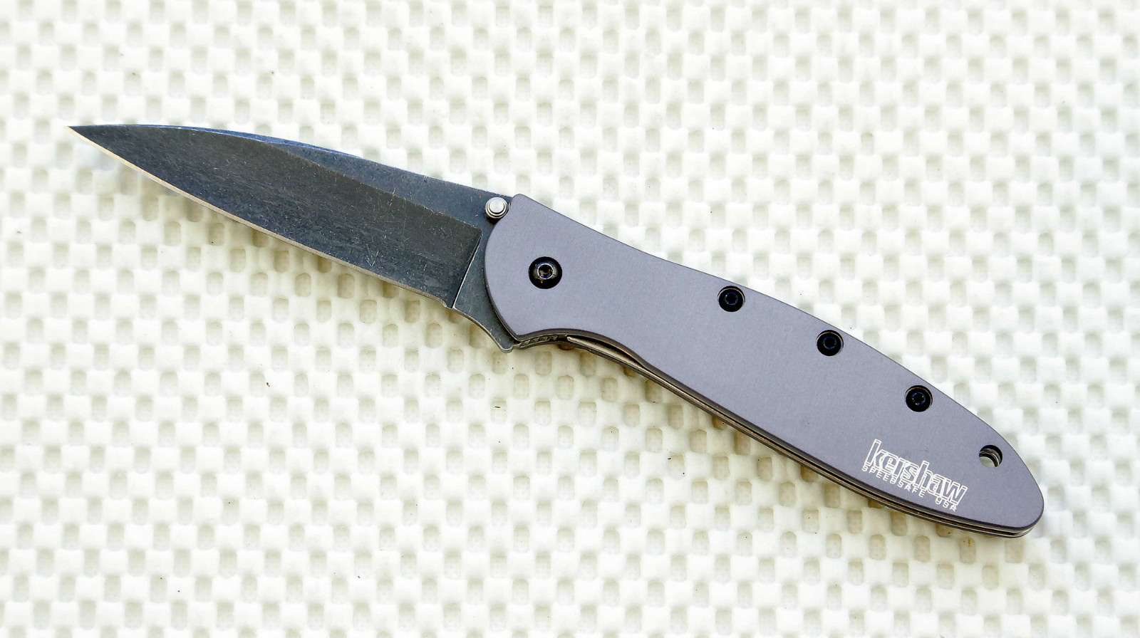 1660GRYBW Kershaw pocket knife Grey Leek FLAG LOGO plain BW Blade New Blem A/O