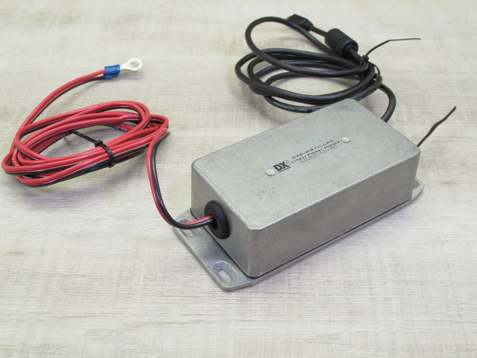 DX Engineering Power Adapter DXE-WRTC-LPS 13.8V to 8V / 5V