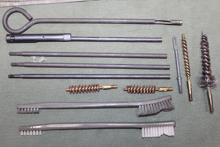 US Military Issue Rifle and Pistol Gun Cleaning Kit A2 Buttstock Pouch .223 5.56