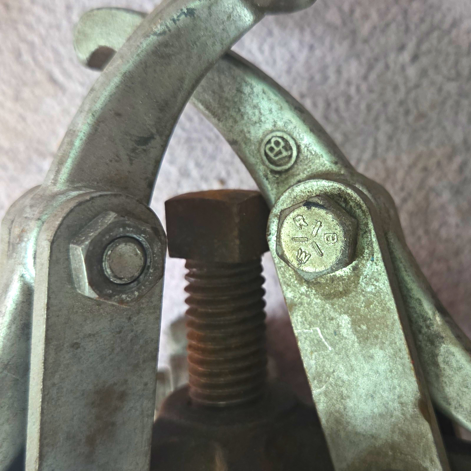 Gear Puller (AB) Allen-Bradley Company