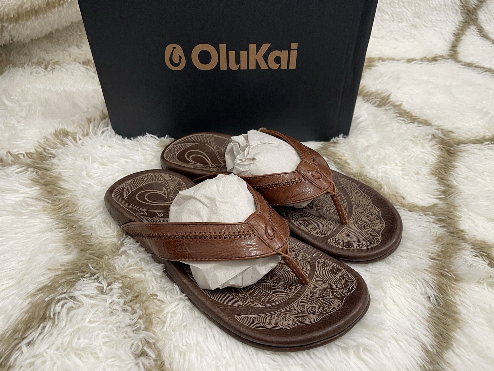 Olukai Men's Size 10 Hiapo Flip Flop Comfort Beach Outdoor Sandals-Rum/Dark Wood