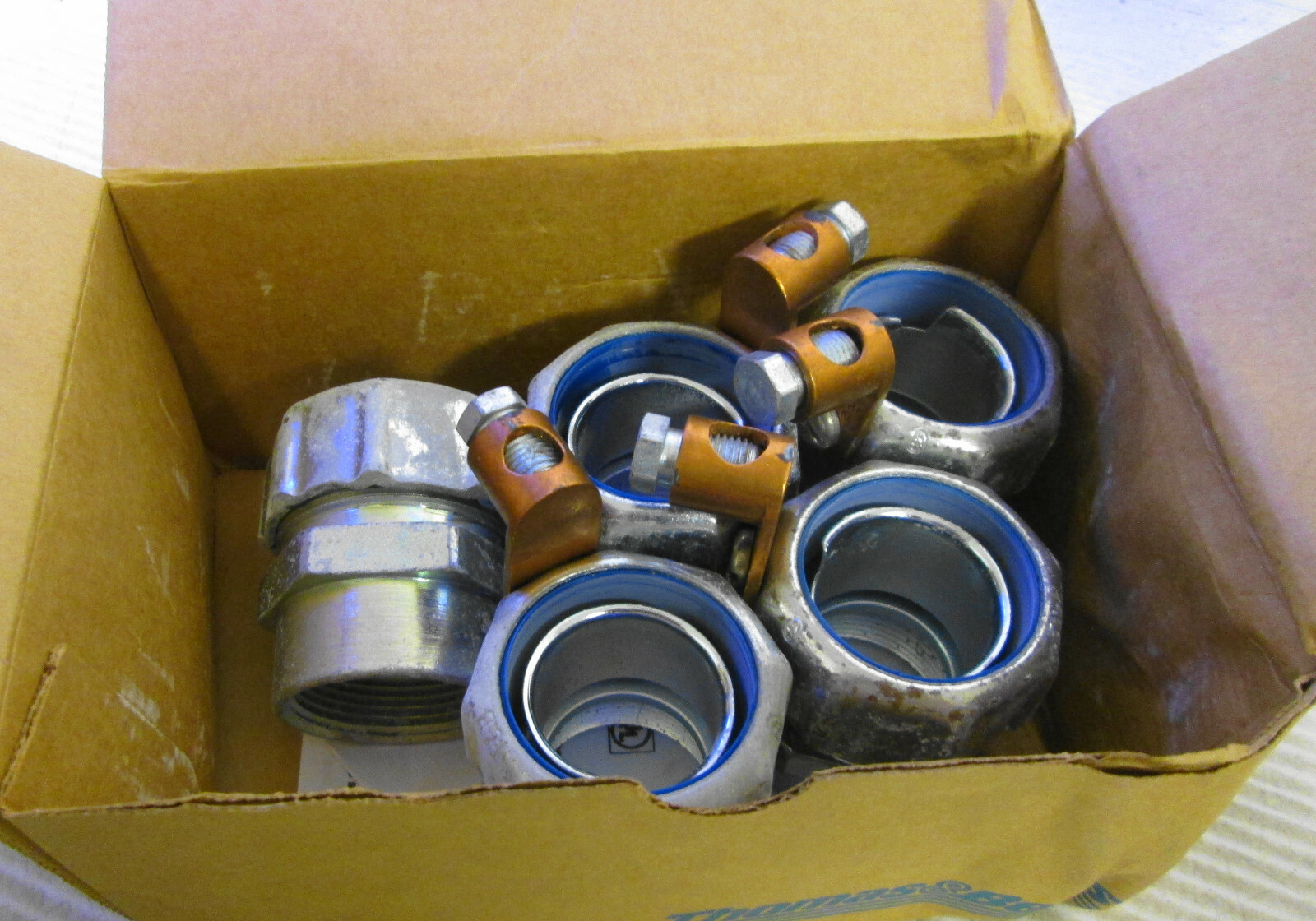 T & B 5275GR External Ground 1-1/4" Flexible to 1-1/4" Rigid Adaptor (Lot of 5)