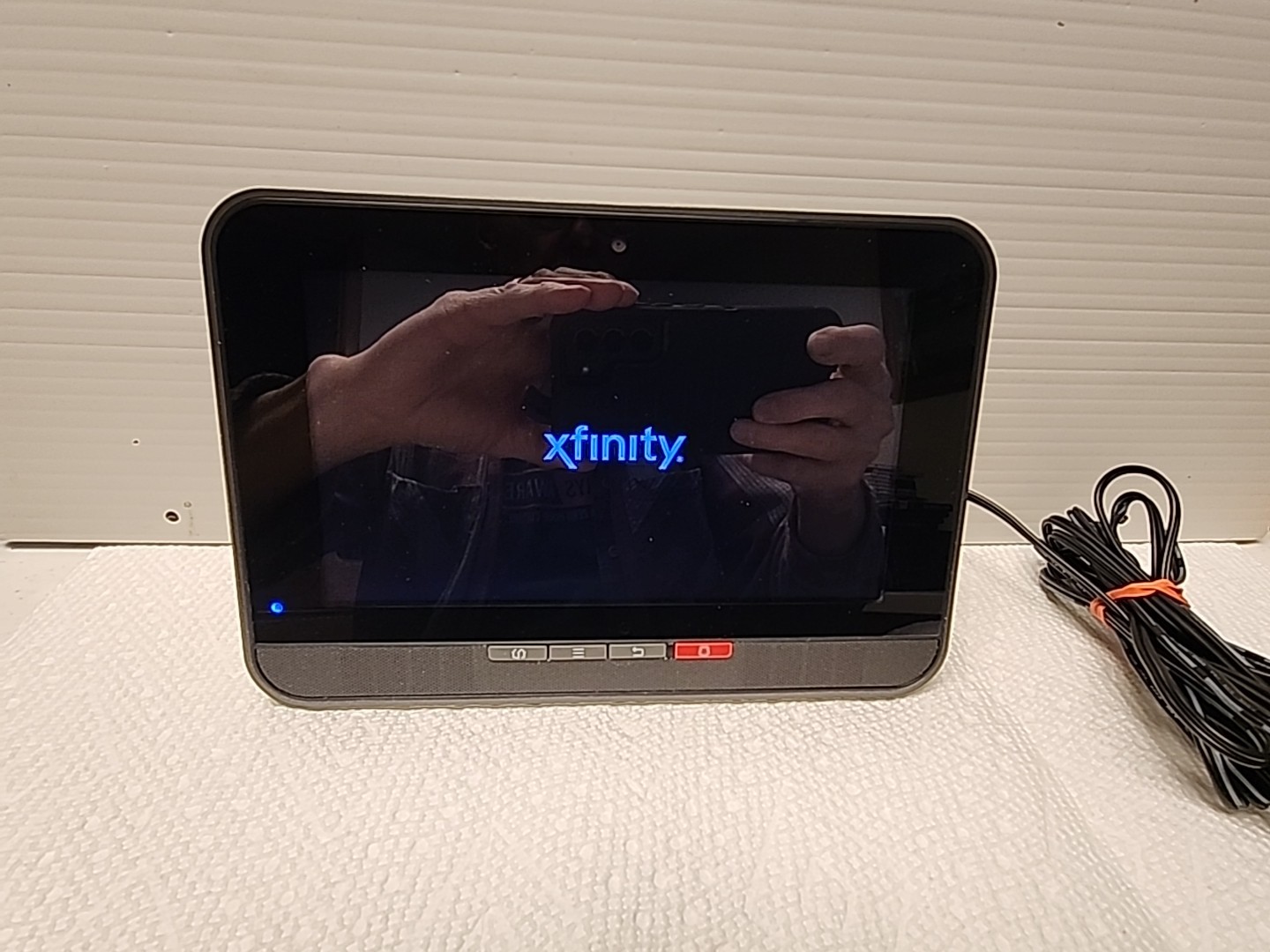 Xfinity Home Touchscreen Controller Model HW9 & Adapter