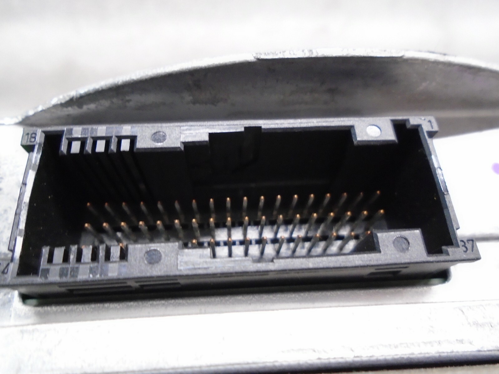 2001-2005 BMW E46 325i Telematic Control Module Unit OEM DK902606