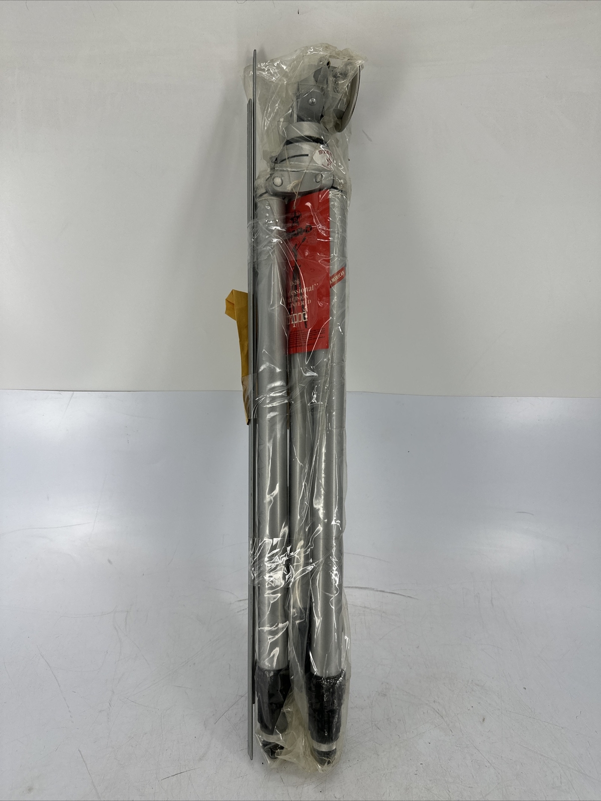 Star D Silver Professional Precision Engineered Tripod D-26