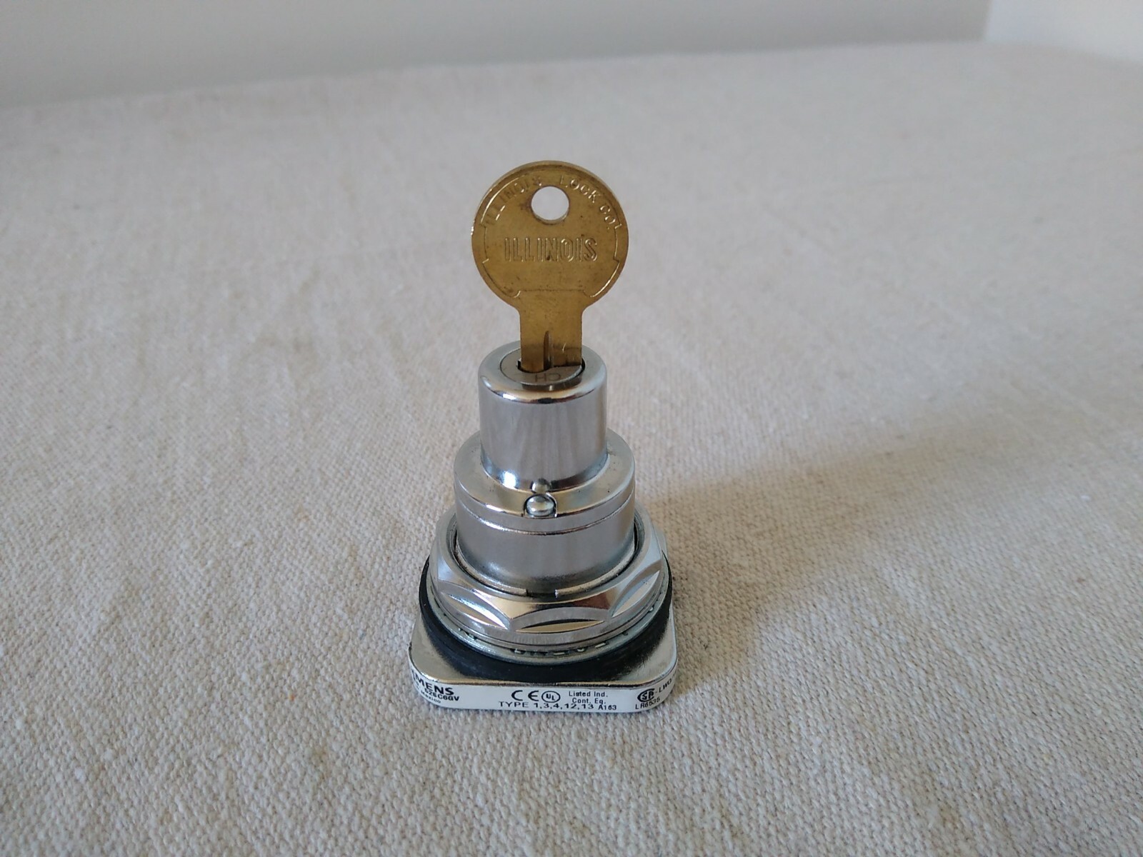 Siemens 52SC6GV Selector Switch With 501 CH Key