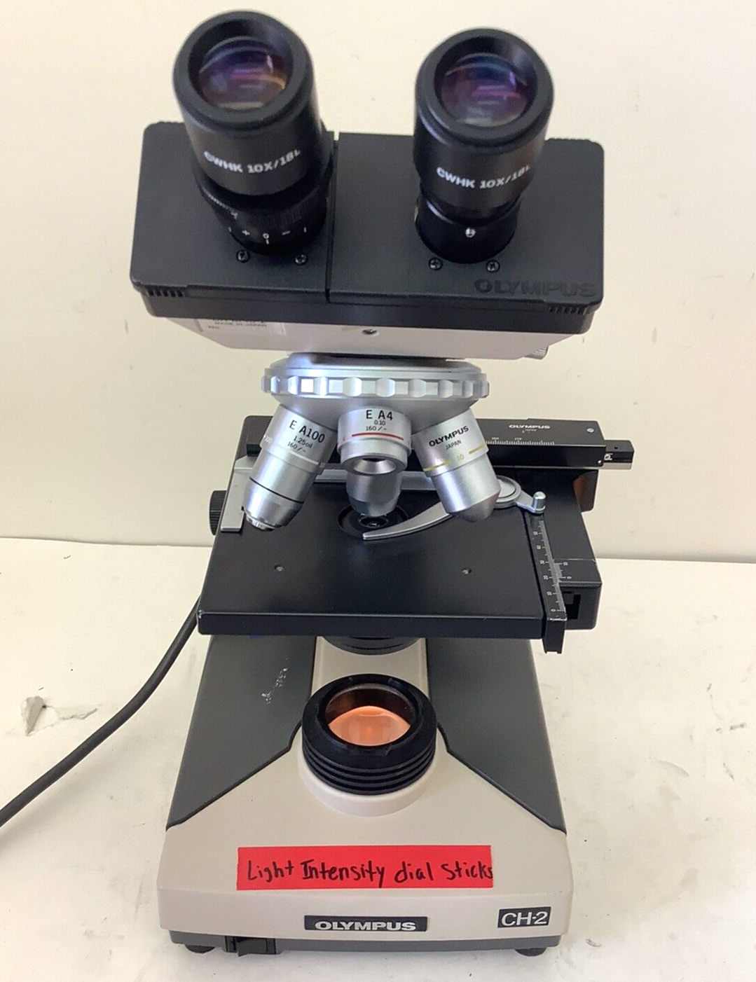 Olympus CH-2 CHT Binocular Microscope w/ 4x, 10x, 40x, 100x Objectives #2