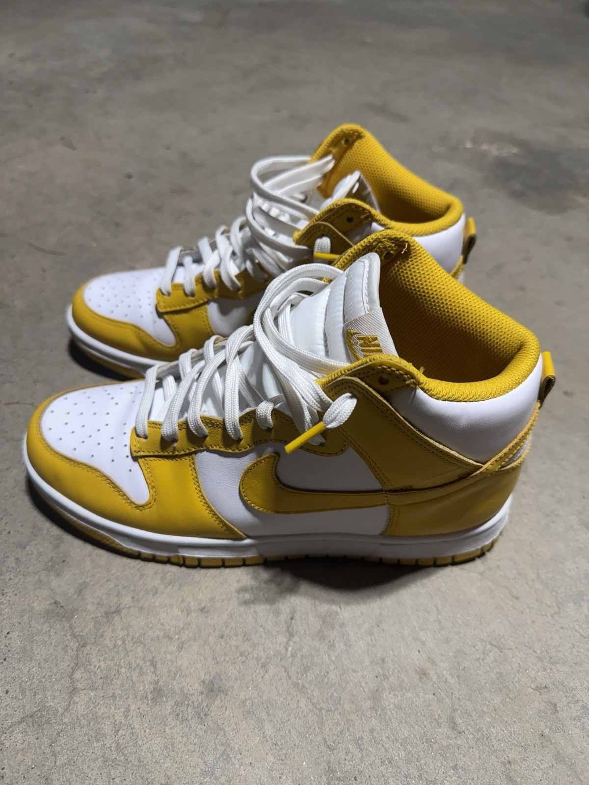 Nike Dunks Mustard Yellow Men’s sz 7