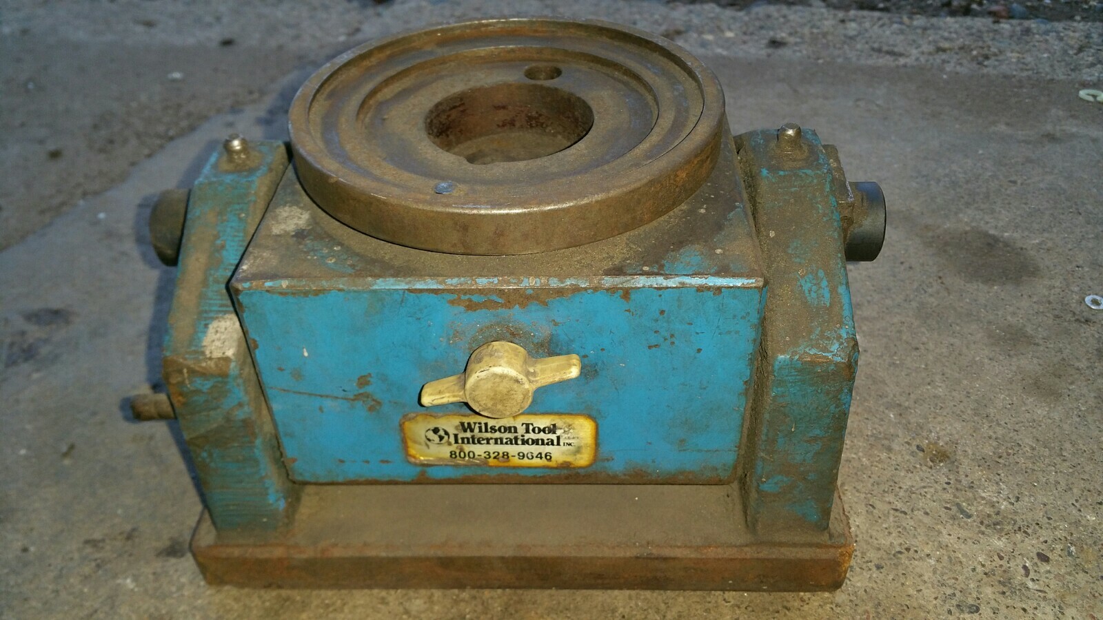 Wilson Tool Intl Shear Grinding Fixture Turret Punch mount work station 8.5x5.5