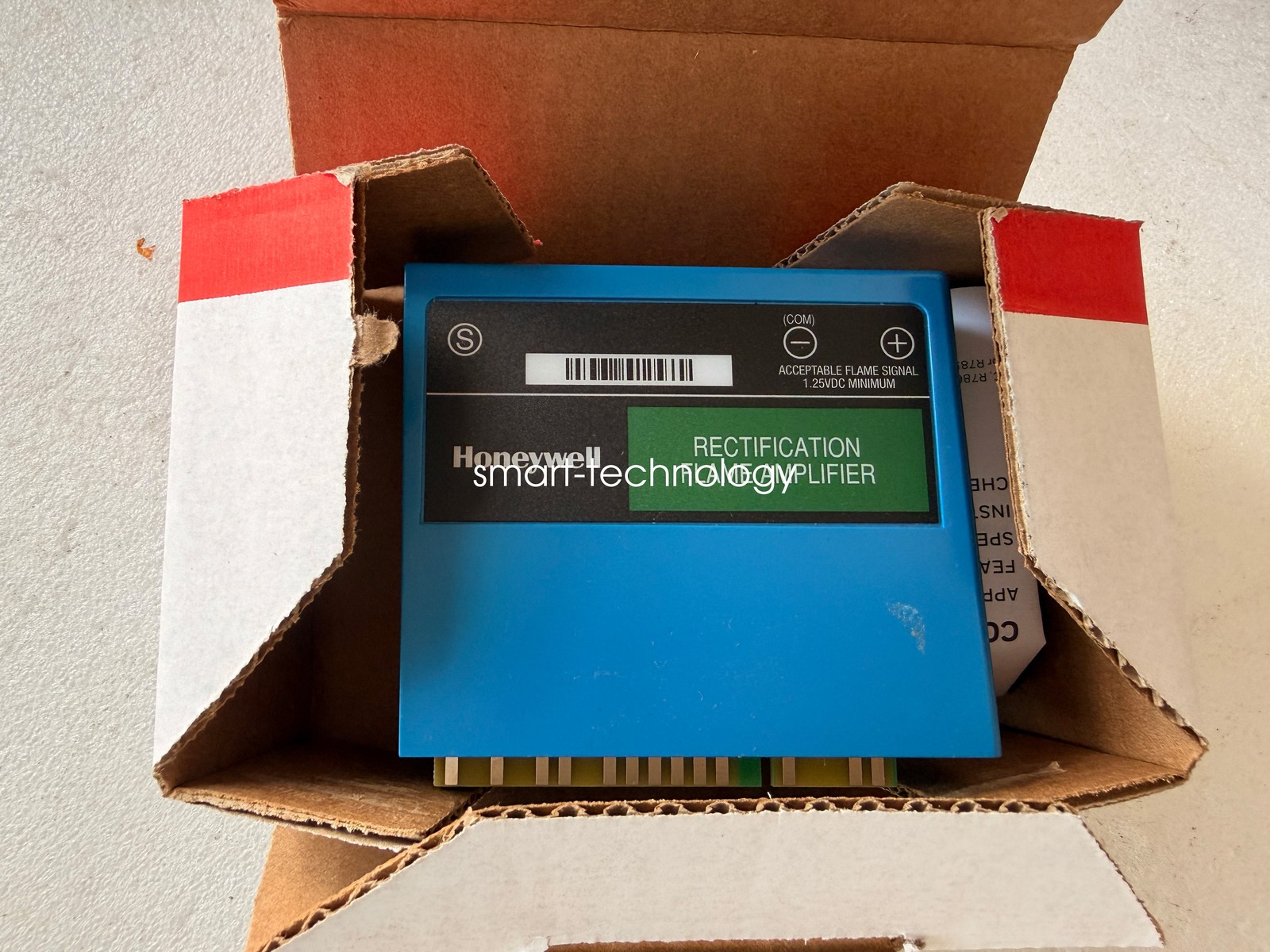 NEW ONE Honeywell R7847A1025 Combustion controller flame signal amplifier