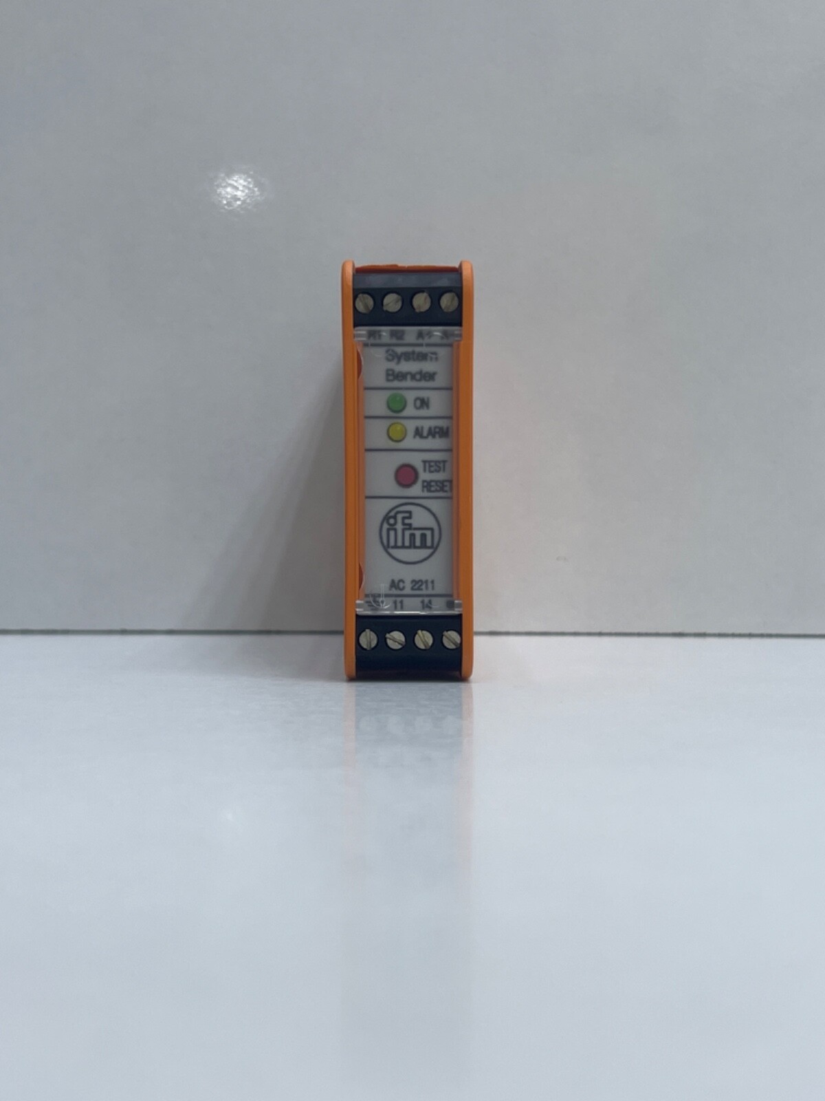 IFM AC2211 EARTH GUARD INSULATION MONITOR MODULE