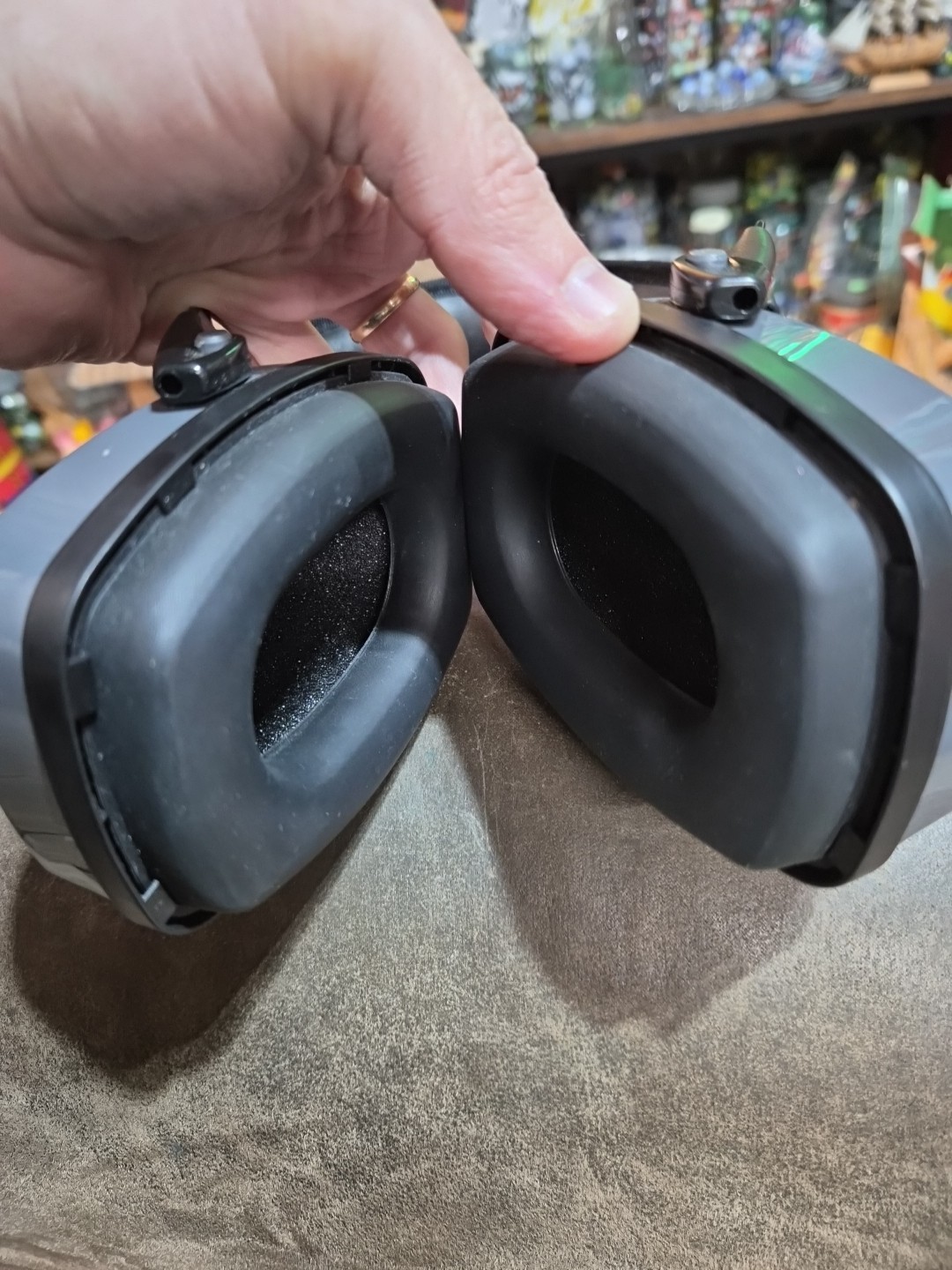 Howard Leight Leightning L1 Hearing Protection Earmuffs, Slimline Excellent !